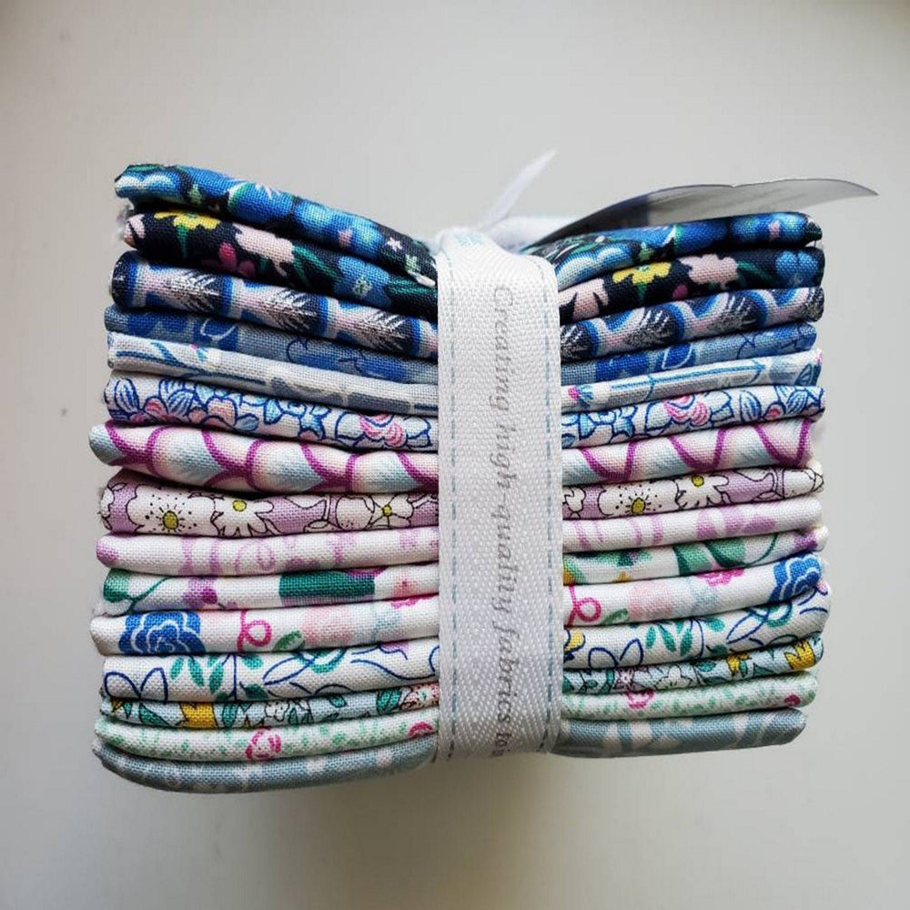 
                  
                    DECO DANCE - Fat Quarter Bundle - 15 Fabrics - by Liberty of London - Riley Blake Designs - Quilting Cotton Fabric - ( FQ-0477592-15 )
                  
                