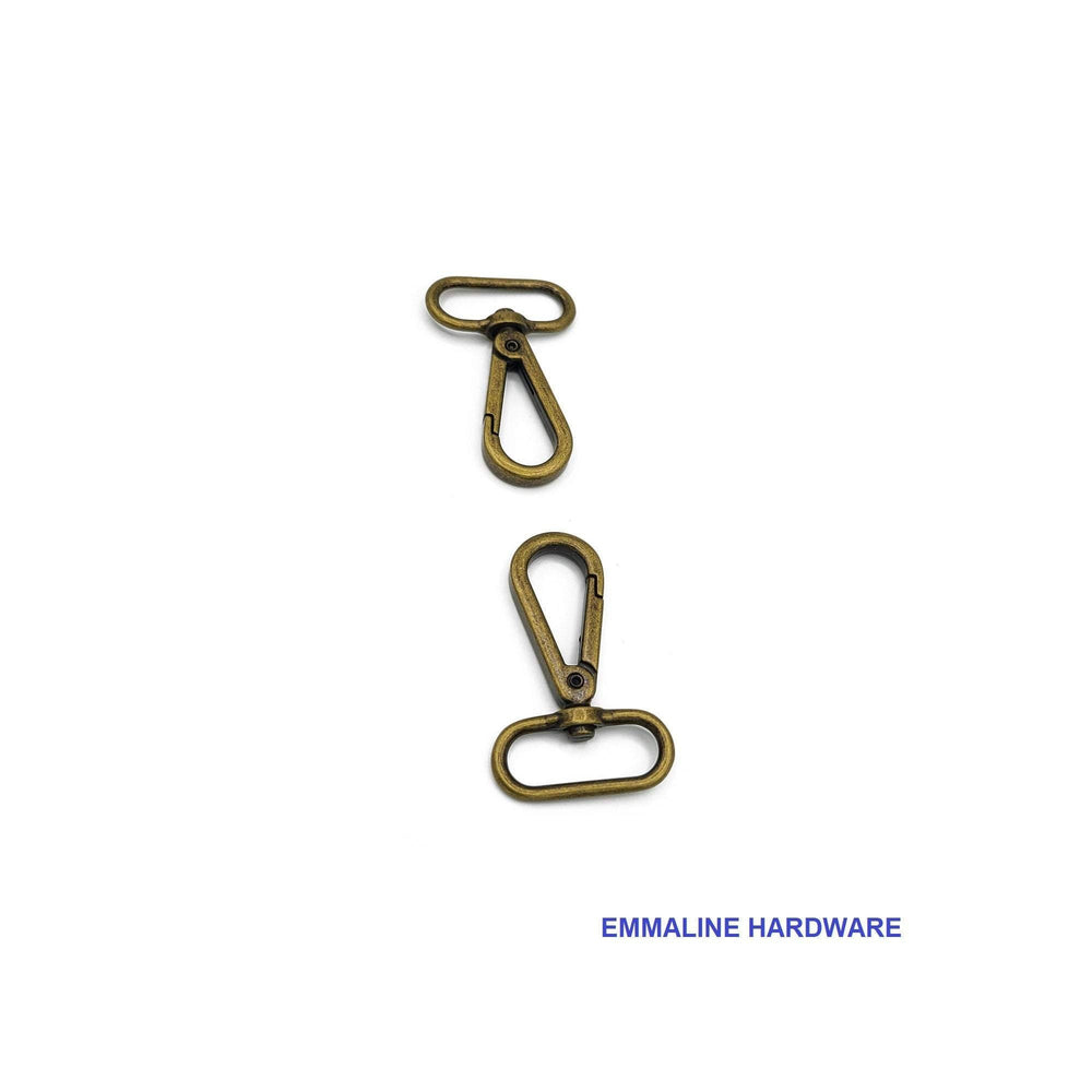 
                  
                    Flat Hook - 1-1/4" inch - Swivel Snap Hooks - 1.25" Inch - 32mm - Bag Hardware - Multiple Colors - by Emmaline - ( FLATHOOK-1.25INCH )
                  
                