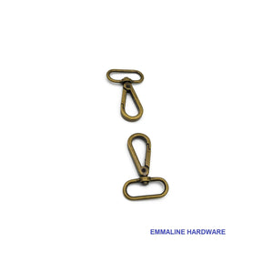 
                  
                    Flat Hook - 1-1/4" inch - Swivel Snap Hooks - 1.25" Inch - 32mm - Bag Hardware - Multiple Colors - by Emmaline - ( FLATHOOK-1.25INCH )
                  
                