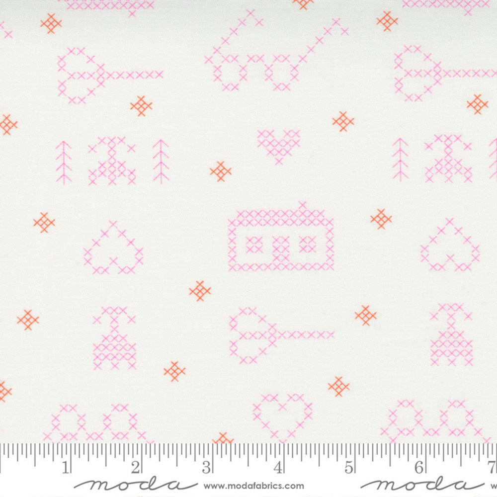 MAKE TIME - Scissors - Off White - by Aneela Hoey - Moda - Quilting Cotton Fabric - ( 24570 11 )